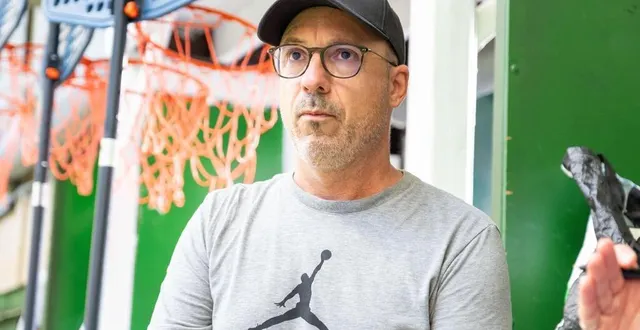 photo  l’entraineur pavinois guillaume lemarié.  &copy;  dominique breugnot 