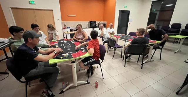 photo  les adeptes du poker peuvent se retrouver le vendredi à partir de 20 heures, salle des tanneries à aubigné-racan.   &copy;  le maine libre 