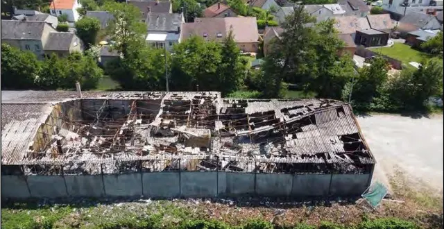 photo  les ateliers municipaux de ferté-bernard (sarthe) ont été complètement détruits en mai 2023.  &copy;  gendarmerie nationale 