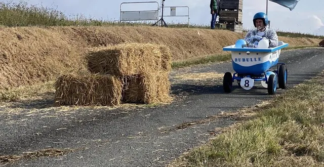 photo  en 2022, les participants de la course de caisses à savon de crosmières avaient fait preuve d’une grande créativité.  &copy;  archives ouest-france 