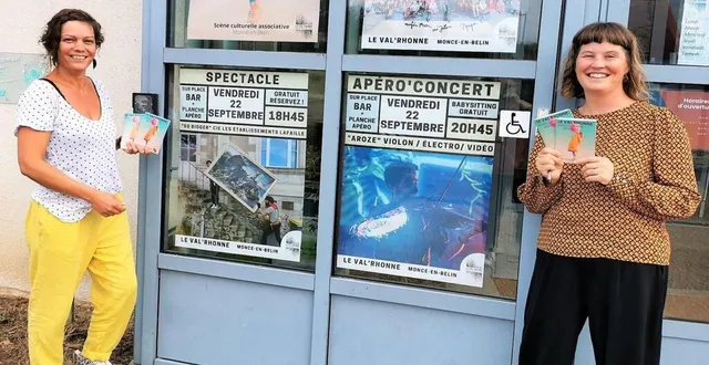 photo  tatiana guelle, la directrice et émilie georget, chargée d’accueil, présentent la saison culturelle 2023-2024.  &copy;  le maine libre 