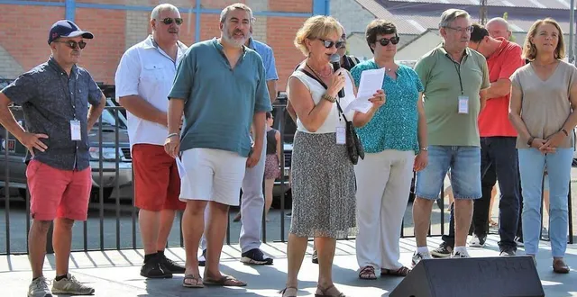 photo  les élus de la communauté de commune se félicitent du succès de cette deuxième édition.  &copy;  le maine libre 