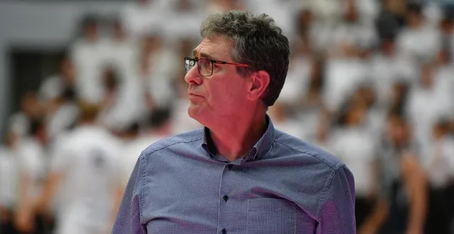 photo  pascal thibaud, entraîneur de l’union rennes, repart pour une 14e saison à la tête du club.  &copy;  photo : clotilde briand 