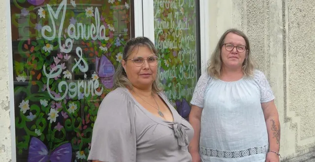 photo  manuela et corine proposent toute sorte d’articles de seconde main dans leur boutique.  &copy;  le maine libre 