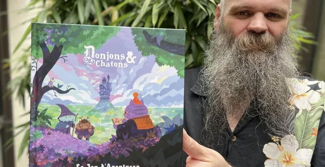 photo  auteur prolifique, john grümph est présent ce dimanche 24 septembre 2023 au festival des imaginaires ludiques d’alençon pour présenter son tout nouveau jeu baptisé « donjons et chatons » qu’il a créé avec clément de ruyter et qui va bientôt être commercialisé.  &copy;  ouest-france 