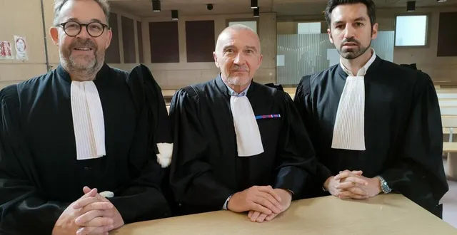 photo  en parties civiles, me hubert guyomard, avocat des parents et de la sœur d’eric monroy ; me laurent-franck liénard, avocat de son épouse et de ses trois filles ; et me jonathan proust, qui représente les collègues policiers de la victime.  &copy;  ouest-france 