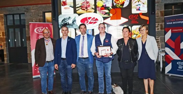 photo  sébastien ruffier : coprésident de la maison des bouchers charcutiers traiteurs de l’orne et meilleur ouvrier de france ; bruno balloche : président de la chambre de métiers et de l’artisanat ; jérôme nury : député et conseiller départemental ; nicolas lenormand ; catherine meunier : conseillère régionale et départementale ; josette porquet : maire de tinchebray bocage (orne).  &copy;  ouest-france 