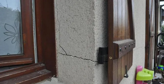 photo  de plus en plus de maisons sont fissurées en sarthe.  &copy;  archives le maine libre 