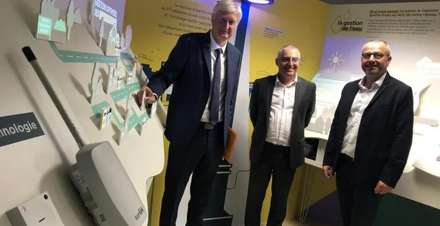 photo  dominique le mèner, président du conseil départemental et de sarthe numérique ; rémi carrière, directeur de sartel  et nicolas hecq, directeur technique de sarthe numérique, ont inauguré le « showroom », vitrine des diverses applications du lorawan, ce jeudi 28 septembre 2023.  &copy;  ouest-france 