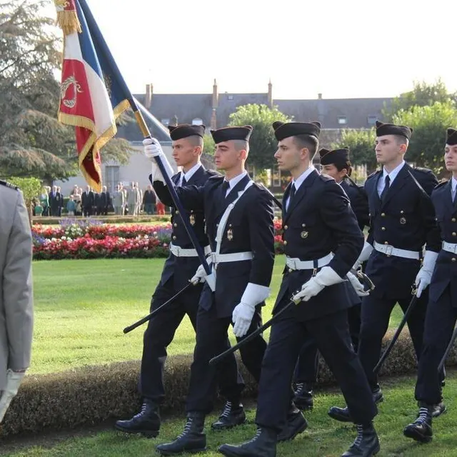 photo les nouveaux élèves ont été présentés au drapeau, ce samedi 30 septembre 2023.  ©  ouest-france