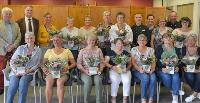 photo  la cérémonie de remise des médailles du travail a eu lieu en présence d’hugues morel, édouard petit et marie-claude talineau.  &copy;  le maine libre 