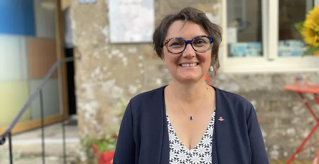 photo  sylvie guillet devant son atelier où elle a reçu le titre de maître artisan d’art ce lundi 2 octobre.  &copy;  ouest-france 