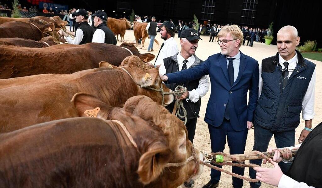 Le ministre de l’Agriculture tente d’apporter des réponses au Sommet de