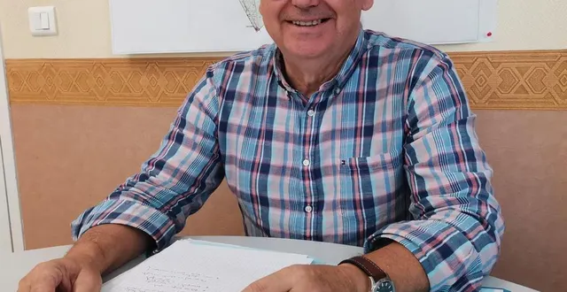 photo  le maire, dominique covemaeker, se défend de ces accusations d’abandon de l’école.  &copy;  ouest-france 