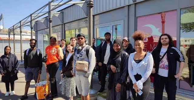 photo  en juillet, aux sablons, treize jeunes de la mission locale avaient préparé des olympiades solidaires.  &copy;  archives ouest-france 