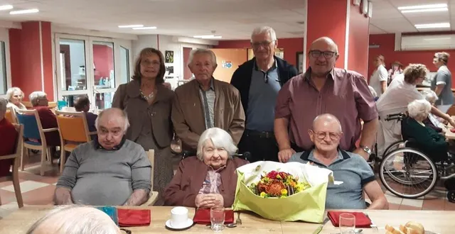photo  marie-thérèse jardin a 102 ans.  &copy;  le maine libre 