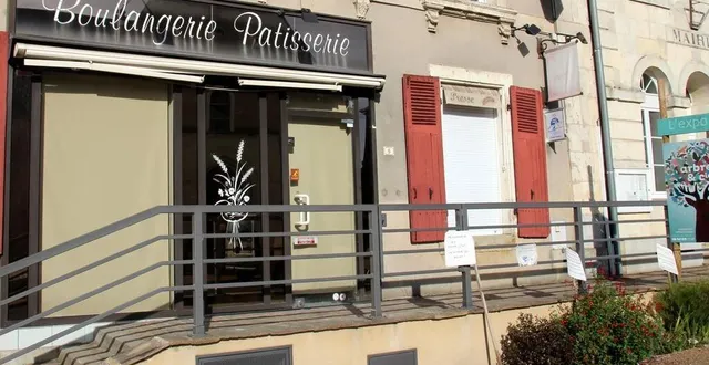 photo  samedi 30 septembre, à l’issue de la journée, le rideau de la boulangerie a été abaissé.  &copy;  le maine libre 