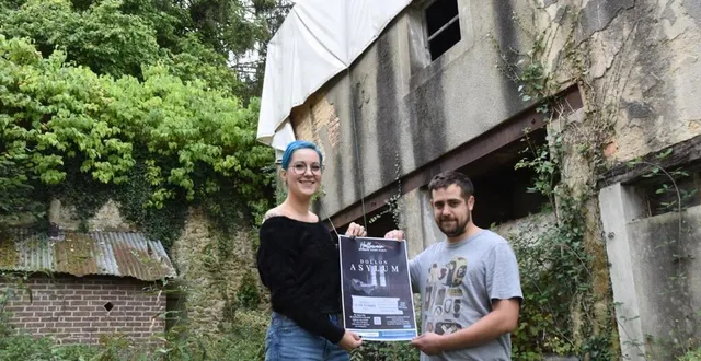 photo  claire et kevin ont présenté l’évènement à venir dans un lieu de circonstance pour la photo.  &copy;  le maine libre 