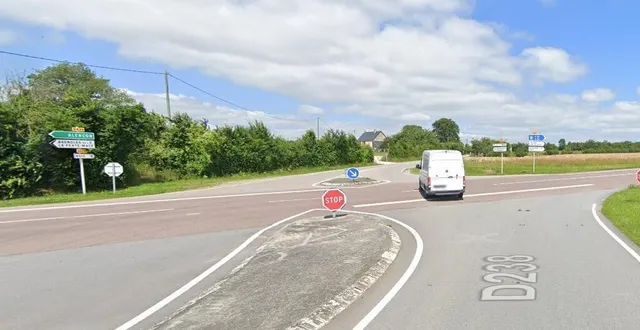 photo  les deux accidents se sont produits au même endroit : à l’intersection des rd 238 et 438, entre sées et macé.  &copy;  google street view 
