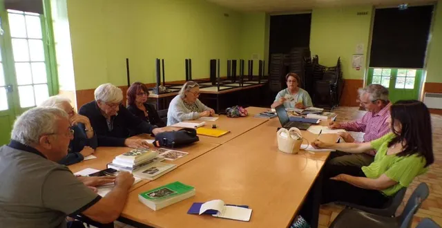 photo  sous la direction d’andré jaunay, un groupe de bénévoles mène des recherches sur la seconde guerre mondiale.  &copy;  le maine libre 