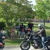 photo elyo et ses parents ont assisté au départ des 158 motos et leurs équipages solidaires.