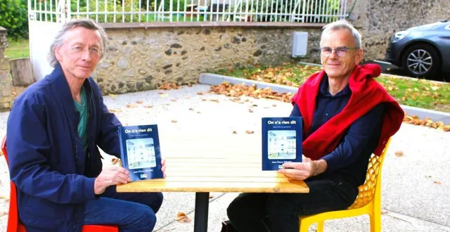 photo  jean-pierre briard (à gauche) tient dans ses mains son livre « on n’a rien dit, sept ans en pension », au côté de son éditeur, jérôme lucas.  &copy;  ouest-france 