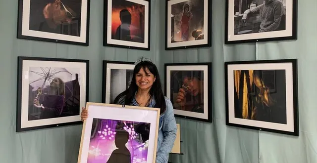 photo  florence millet présente ses photos à travers l’exposition « monochrome 14 » dans la galerie éphémère du 17, rue anatole-carré.  &copy;  ouest-france 