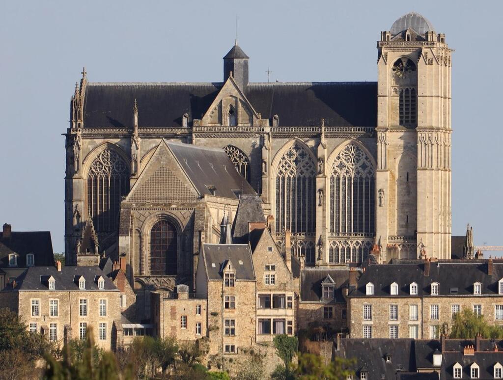 La cathédrale du Mans en lice pour le titre de la plus belle cathédrale de  France - Le Mans.maville.com