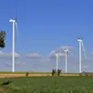 photo près de conlie, les éoliennes sont nombreuses. d’autres projets sont à l’étude, notamment à cures.