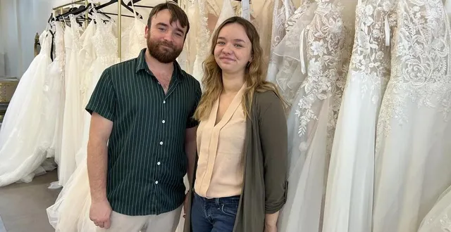 photo  valentin et marie quentin ouvrent ce mardi 17 octobre leur boutique, rue aux sieurs à alençon (orne).  &copy;  ouest-france 