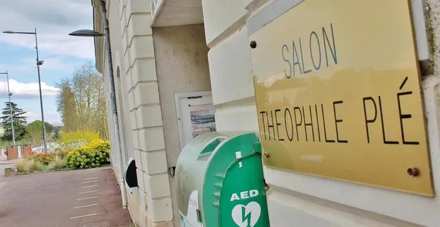 photo  la salle théophile-plé avait subi en avril dernier une tentative de destruction par incendie.  &copy;  ouest-france 