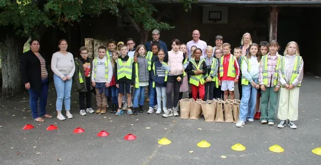 photo  vendredi 13 octobre 2023, les élus communautaires ont lancé la semaine du goût placé cette année sous le signe du tri des déchets alimentaires.  &copy;  ouest-france 