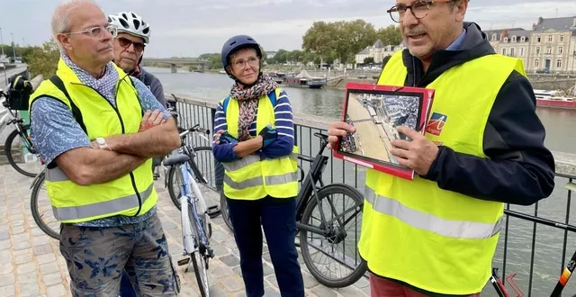 photo  angers, quai ligny, 13 octobre 2023. le niveau de la maine est à peine au-dessus de l’étiage. en 1995, elle était montée à 6,66 mètres a rappelé marc fleury, responsable du service prévention des risques de la ville d’angers lors d’une déambulation sur le thème des crues.  &copy;  co – anthony pasco 
