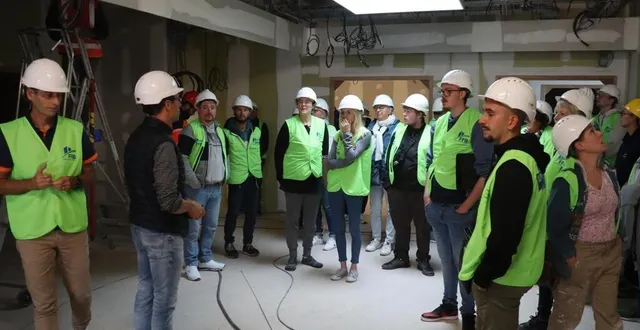 photo  la fédération du btp, la région et pôle emploi ont organisé une visite du futur centre de tir sportif jeudi 12 octobre 2023.  &copy;  ouest-france 