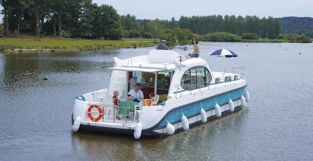 photo  les bateaux nicols séduisent une clientèle de plus en plus nombreuse.  &copy;  nicols 