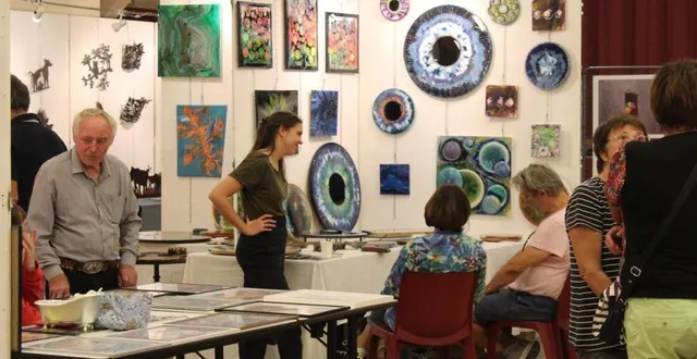 photo  belle exposition d’artisanat et de photos à marolles.  &copy;  le maine libre 