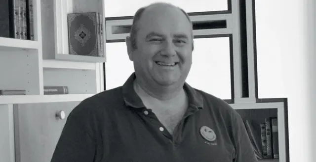 photo paul abélard, gérant de cette entreprise spécialisée dans le sur-mesure &copy; quadro angers