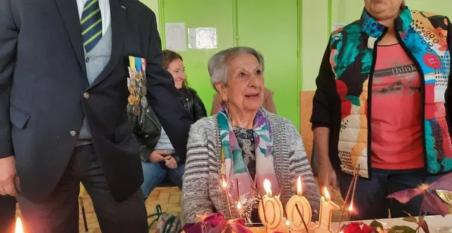 photo  lucienne mauboussin a soufflé ses 100 bougies, lundi 16 octobre 2023, à luché-pringé.  &copy;  ouest-france 