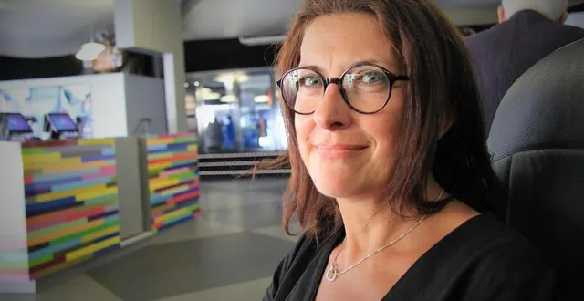 photo  corinne langlois, réalisatrice du film « loué, la belle histoire », ici en 2018, est annoncée au festival sarthoiscinéséries à loué.  &copy;  archives ouest-france 