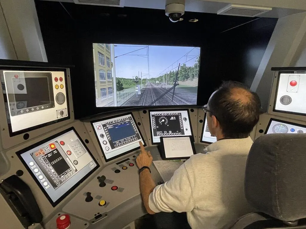 Ils changent de vie pour devenir conducteurs de train en Bretagne