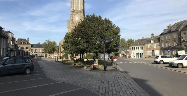 photo  des propositions des commerçants pour le projet de rénovation de la place saint-vigor ont été acceptées après deux réunions publiques, à athis-val-de-rouvre.  &copy;  ouest-france 