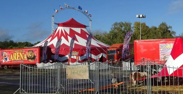 photo  le cirque arena s’est installé avenue du maine, sur le parking face à troc ou cash.  &copy;  ouest-france 