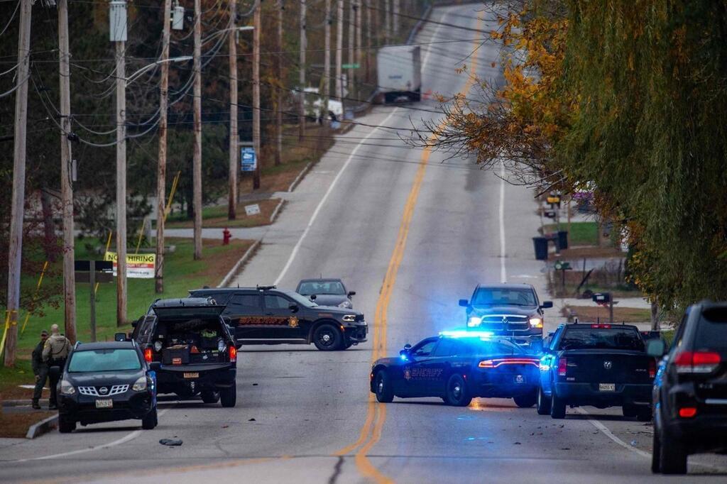 États Unis La Double Fusillade Dans Le Maine A Fait 18 Morts La Chasse à Lhomme Se 4100