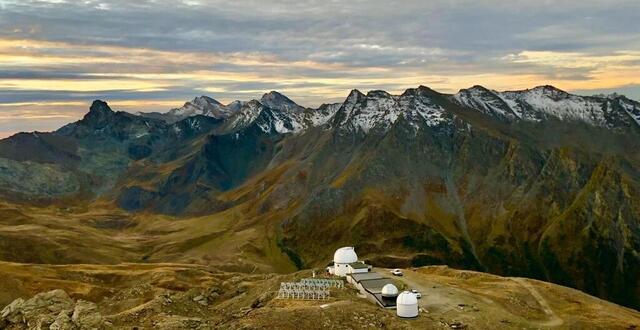 photo l’observatoire de château-renard est perché à près de 3 000 mètres d’altitude, ce qui en fait le plus haut de france.