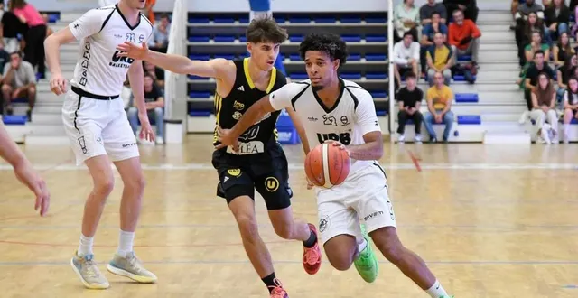 photo  kameronn selebangue, en pleine progression.  &copy;  jocelyne régent 