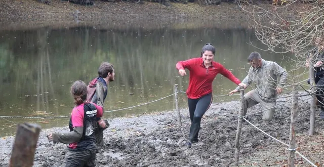 photo  comme en 2021, cette dernière édition de l’arrachée s’annonce boueuse. de quoi susciter de beaux fous rires chez les participants.  &copy;  ouest-france 