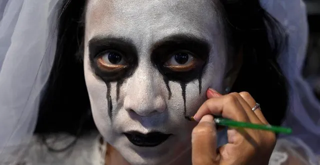 photo  un atelier maquillage est proposé au centre leclerc d’argentan (orne). (image d’illustration) (photo by adek berry / afp)  &copy;  afp 