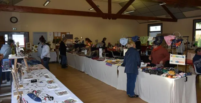 photo  ce salon présentait une belle galerie d’art  &copy;  le maine libre 