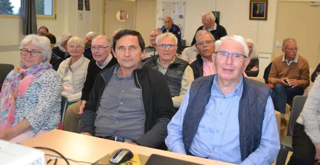 photo  stéphane gélot (à gauche) et michel voineau ont mis en avant la bonne santé de la section tarot de solesmes-loisirs-culture.  &copy;  le maine libre 