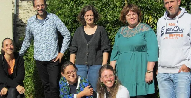 photo  marie veron, de l’association fonds de terroir, gère les activités du petit théâtre. toute l’année, des associations occupent les lieux : mille persil, familles rurales, cantojeunes, fonds de terroir, les baladins de la verzée, les collèges…  &copy;  ouest-france 